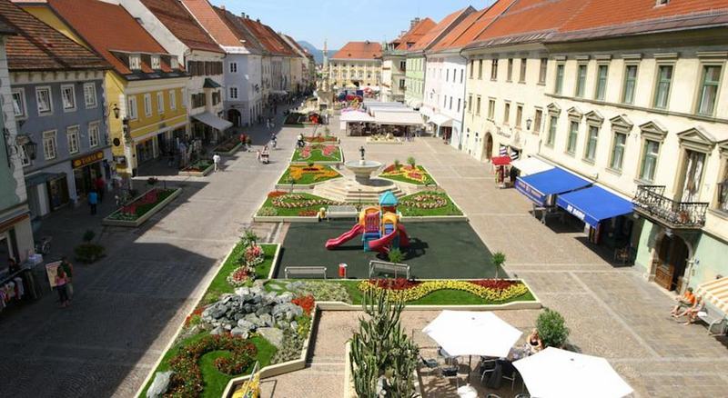 Hotel Die Zeit Sankt Veit an der Glan Dış mekan fotoğraf
